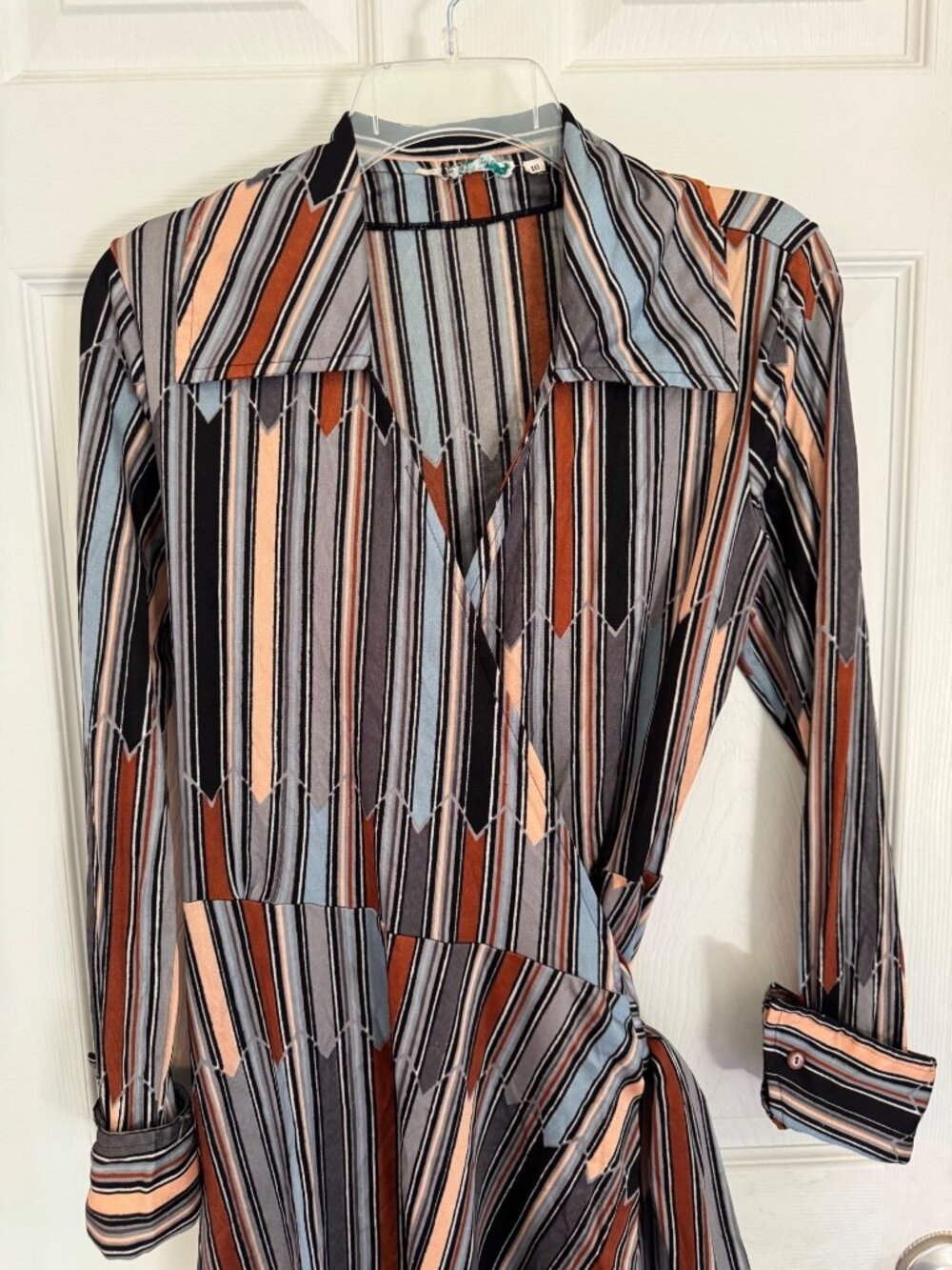 70s Vintage Striped Wrap Dress Cuffs Neutral Brown Blue Tan Stripes Stretchy 16 - Picture 7 of 11